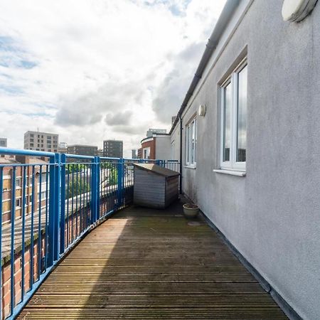 Lovely Penthouse Near Canary Wharf London Bagian luar foto