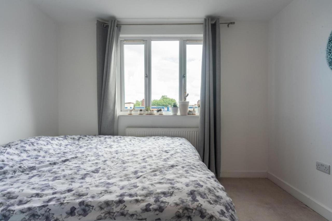 Lovely Penthouse Near Canary Wharf London Bagian luar foto