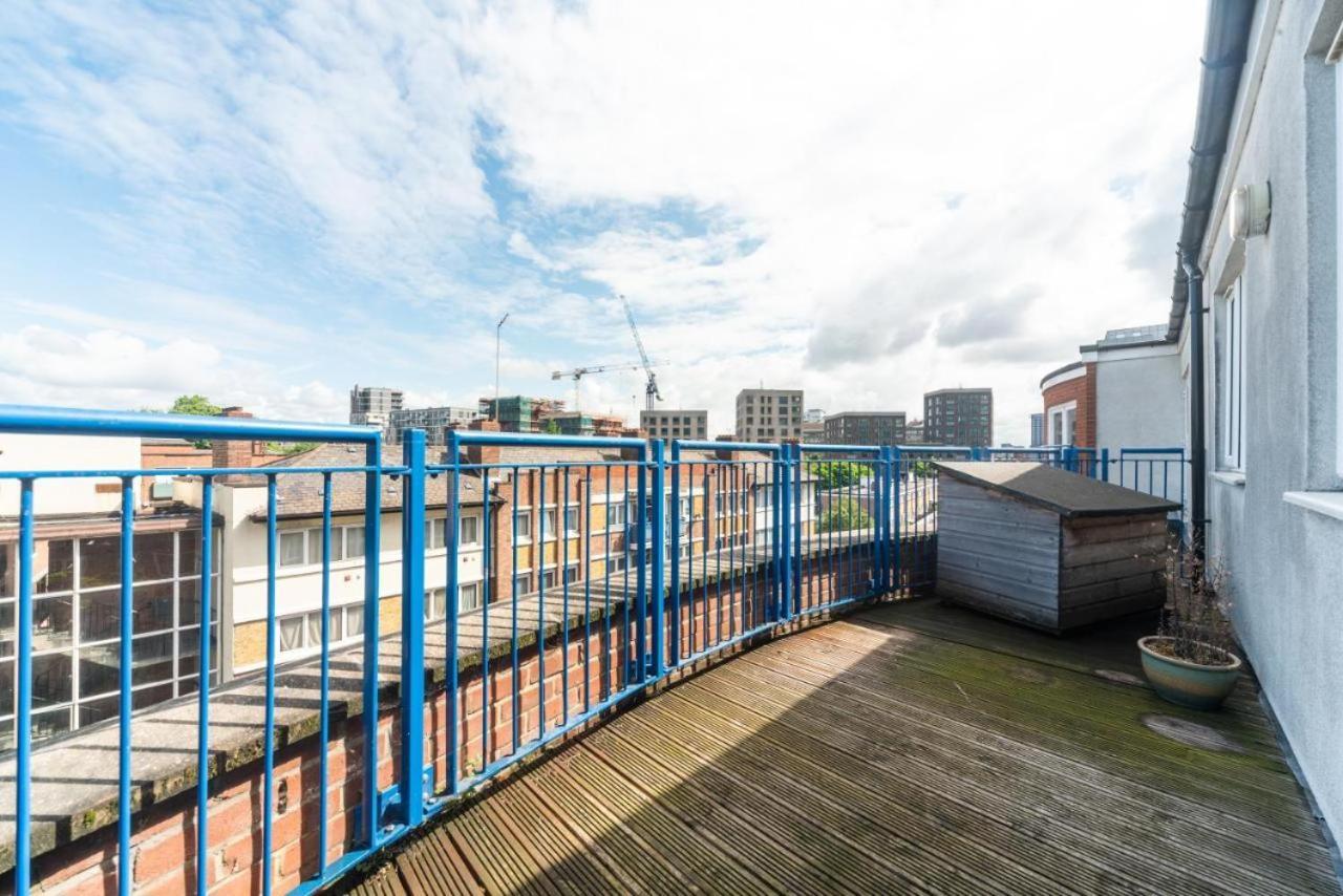 Lovely Penthouse Near Canary Wharf London Bagian luar foto